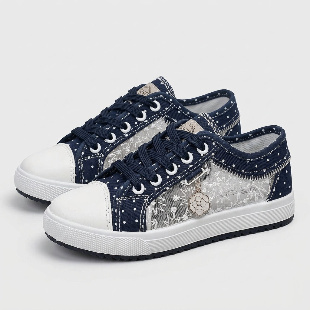 Ozdobne Sneakersy Damskie z Dżinsu ze Sznurowaniem