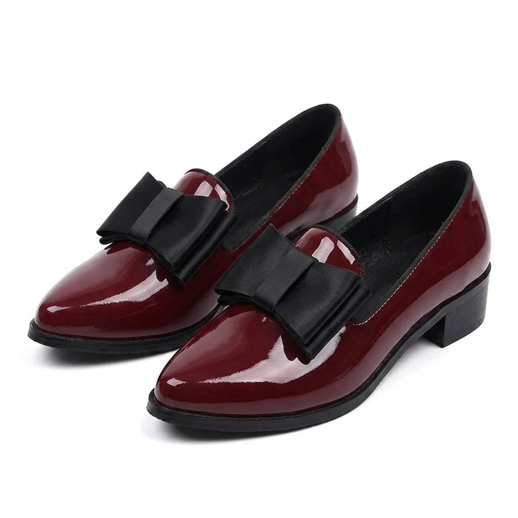 Eleganckie damskie lakierowane mokasyny z wstążką