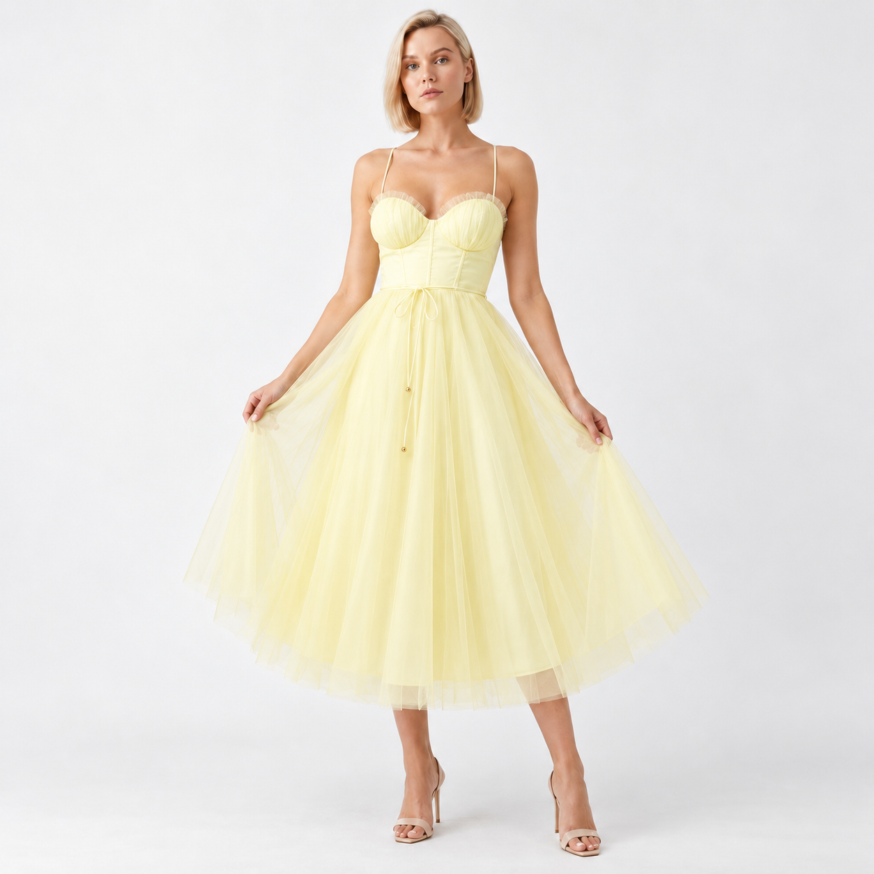 Gorsetowa sukienka z tiulu na ramiączkach elegancka wieczorowa