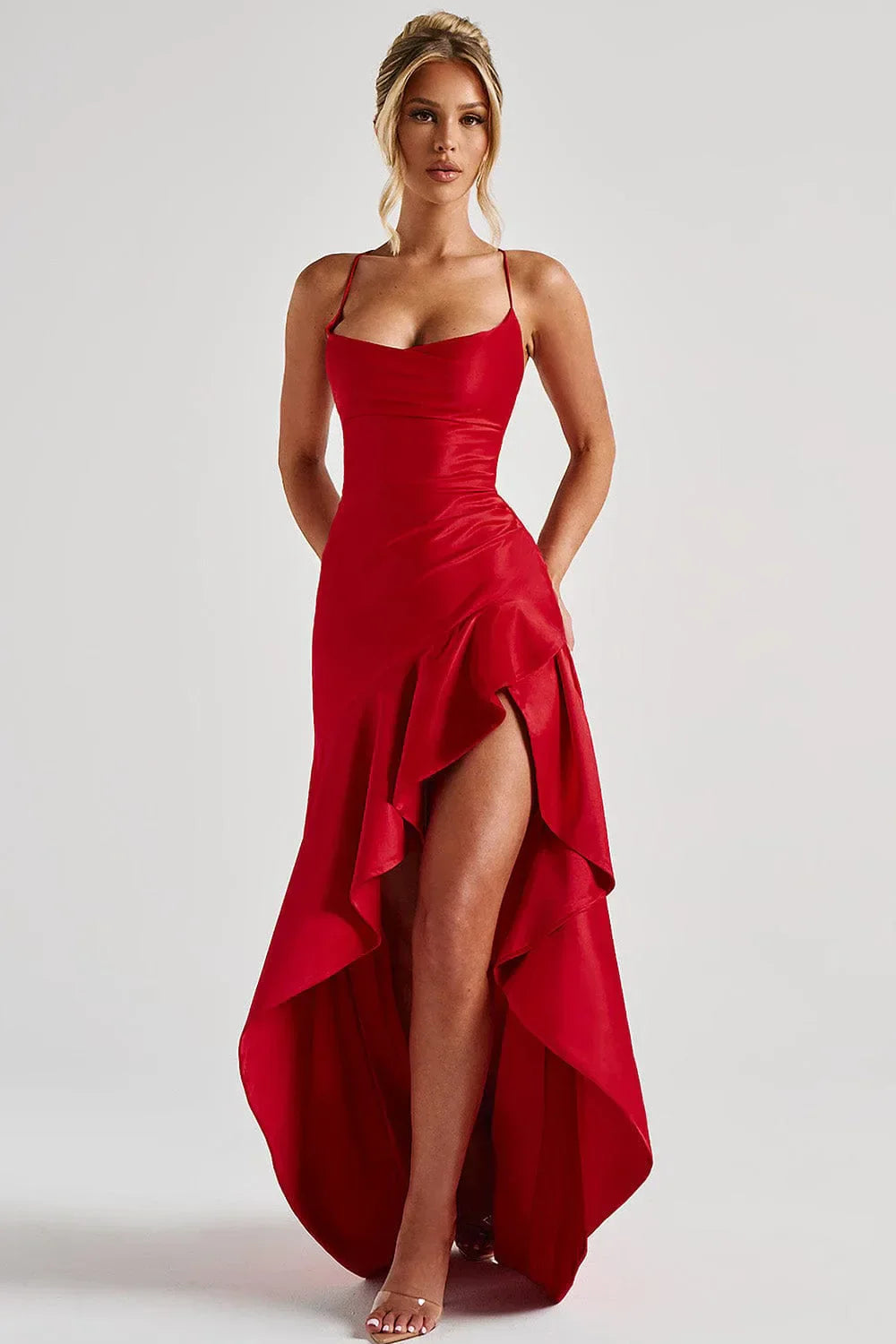 Sukienka maxi damska z rozcięciem – elegancka długa sukienka
