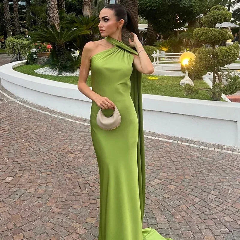 Elegancka Sukienka Maxi na Jedno Ramię