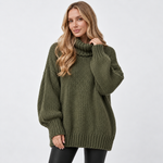Sweter damski oversize z szerokim kołnierzem — Zielony — przód