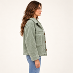 Krótka kurtka damska baranek z kołnierzykiem i kieszeniami – Zielony, widok z boku